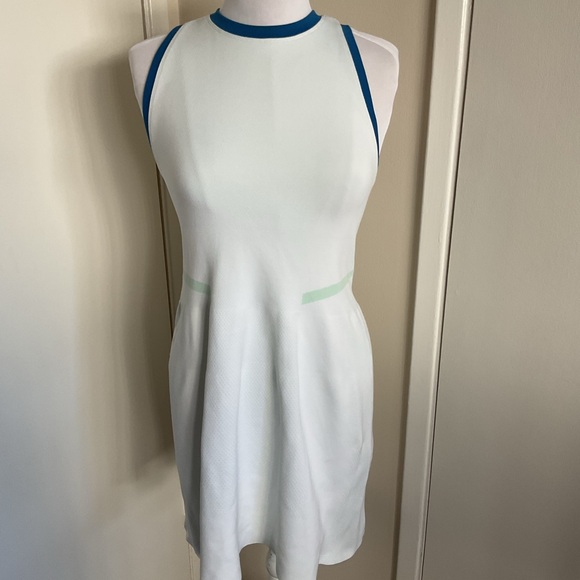 Sweaty Betty Interval Seamless Workout Minidress Sz M Navy Blue Sporty Tennis - Picture 2 of 6